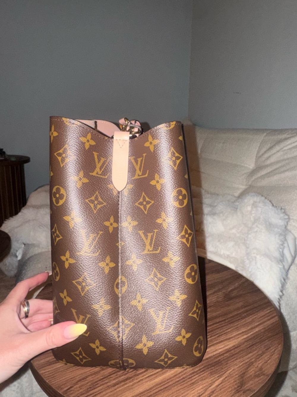 Louis Vuitton Monogram Drawstring Crossbody in Brown and Black - Picture 6 of 9